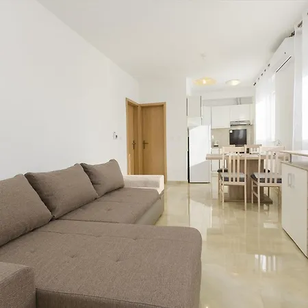 New Appartamento Vodice